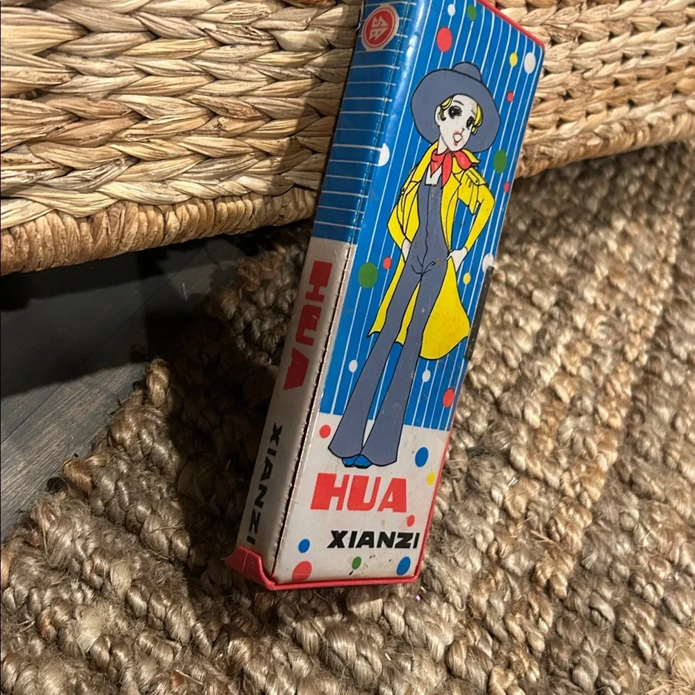 Rare Japanese 1970s Vintage Anime Girl Pencil Case “Hua Xianzi”